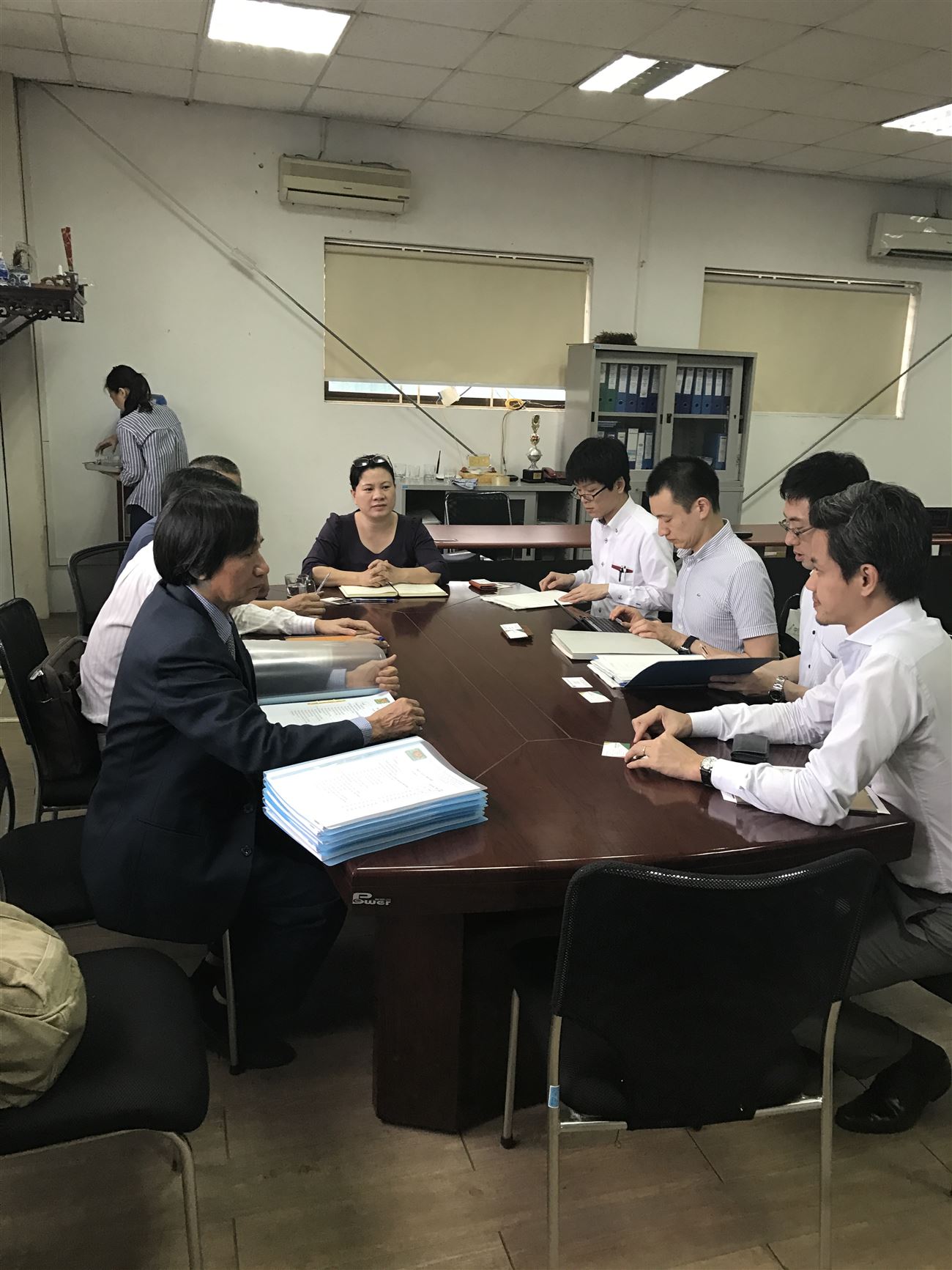 Tổng Giám đốc làm việc với Đối tác Nhật Bản tại nhà máy