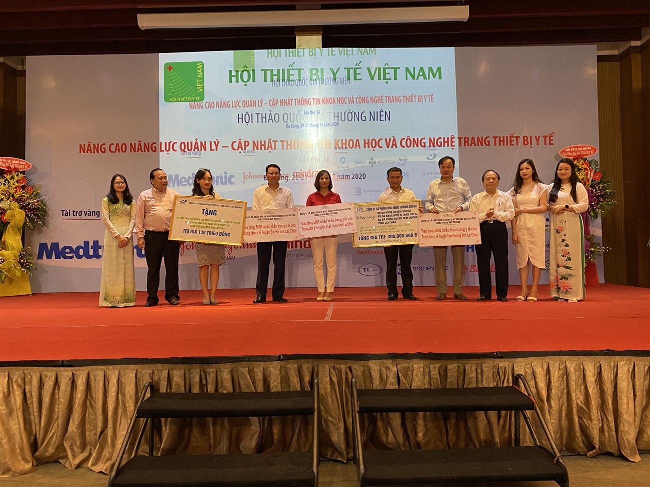 Hoạt động cộng đồng